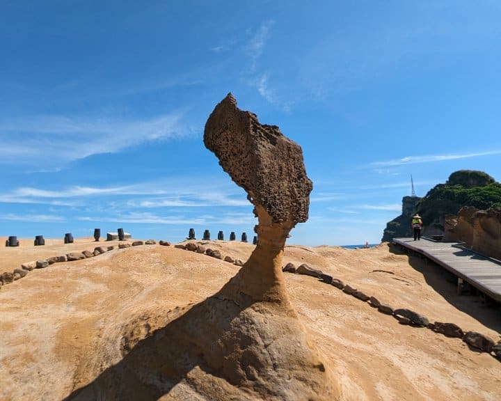 TPETaipei offers customized private car tours in Taipei, featuring comfortable vehicles and English-speaking drivers. Popular Day Tour From Taipei : 1. Yehliu Geopark, Jiufen and Shifen One Day Tour 2. Taipei City Tour 3. Yangmingshan and Tamsui Tour